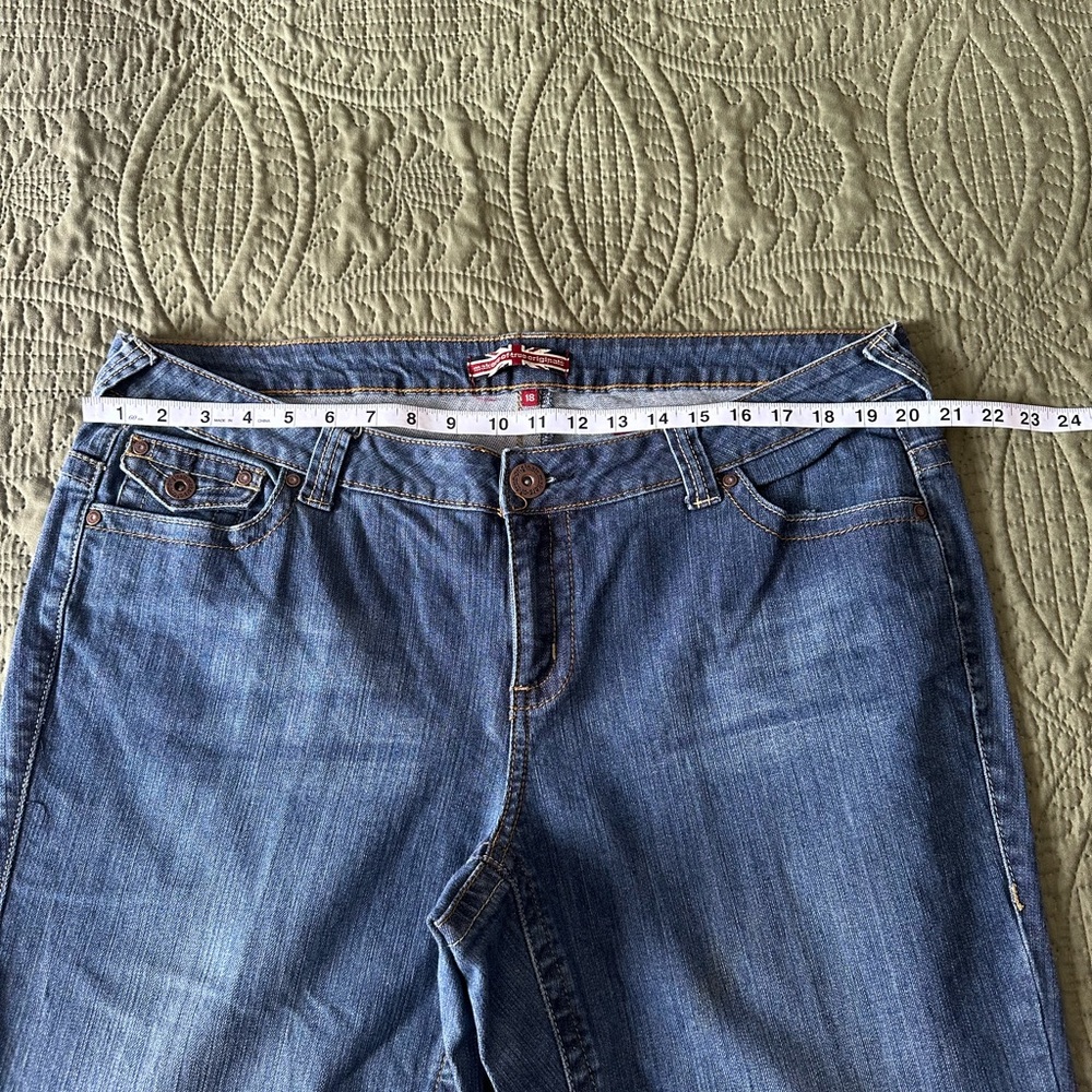 Women’s 18 Boot Cut